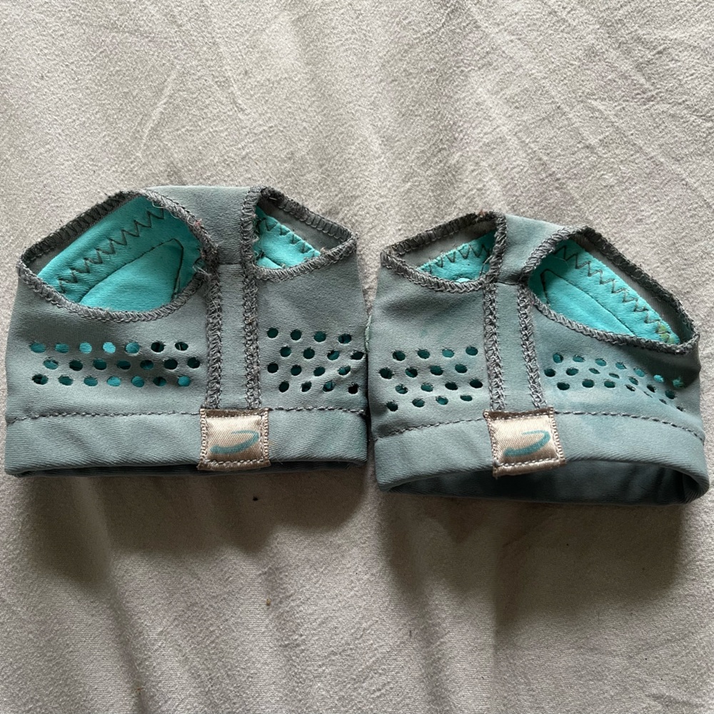 Capezio Womens FootUndeez